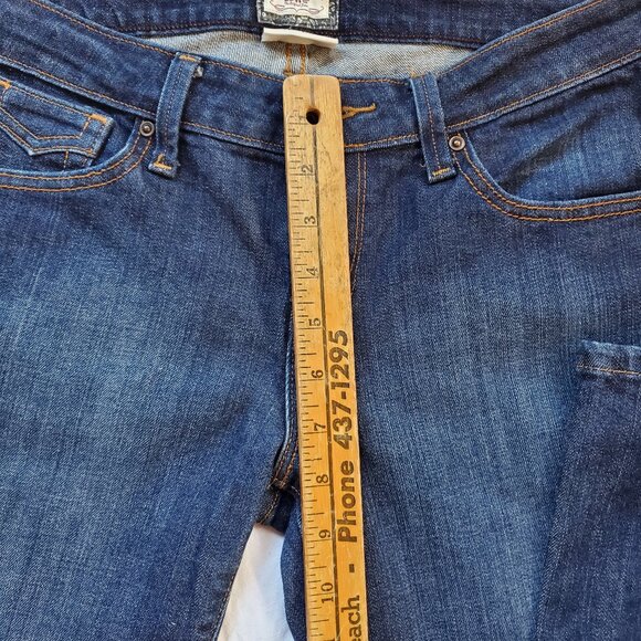 Levi's Low boot cut 545 blue jeans women's size 6 mid to darkish wash great cond - Picture 14 of 16